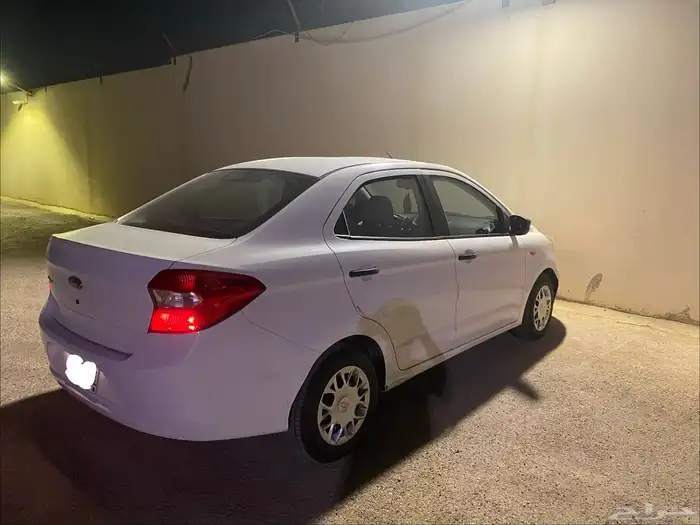 فورد فيجو 2018 بحالة ممتازة 7