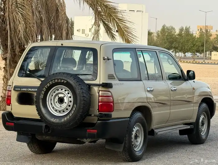 تويوتا لاندكروزر 2000 G 4
