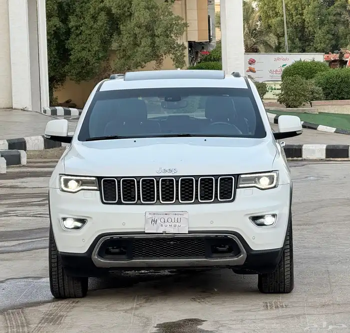 جيب شروكي موديل 2021 لميتد 0