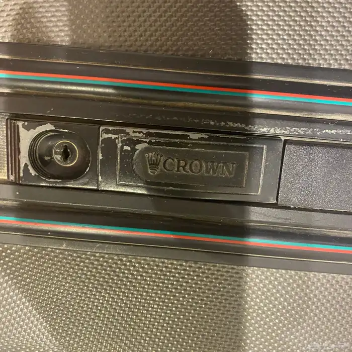 شنط للبيع الماركه رولكس الحاله ممتازه الحجم كبيره 9