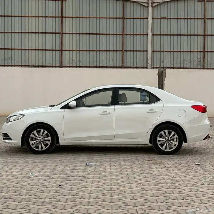 ام جي MG 360 2020 قير اتوماتيك 3