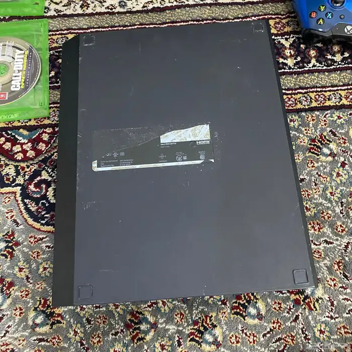 اكس بوكس وان نضيف مع جميع ملحقات 1
