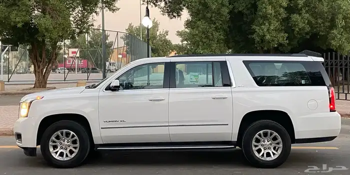 جي ام سي يوكن   2020 SLE 8