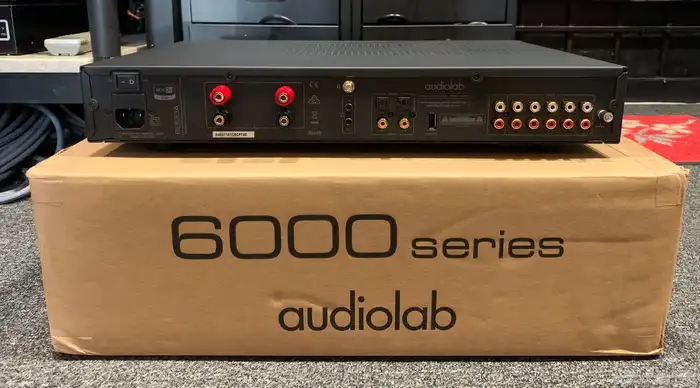 مضخم صوت Audiolab 6000A Amplifier 1