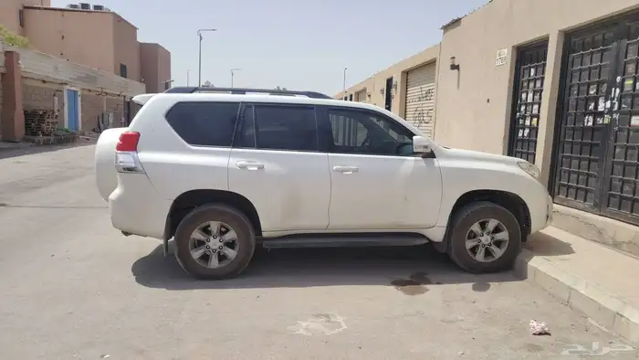 برادو 2012 نظيف على الشرط مفحوص مجدد شاصي شرط مكينه جير شرط 1