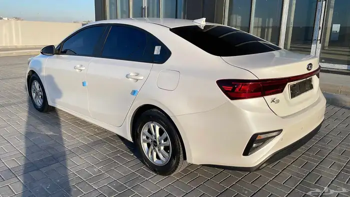 كيا سيراتو K3 2020 .. جنط.. تبريد مقاعد .. بحالة الوكالة 3