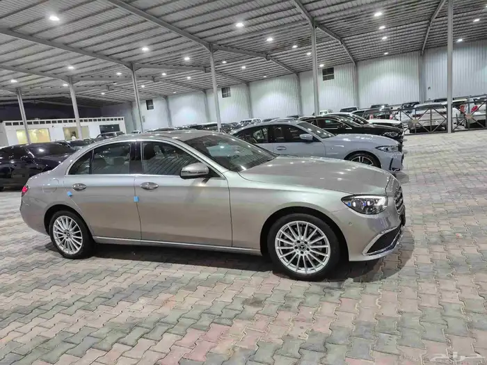 مرسيدس E250 2021 25