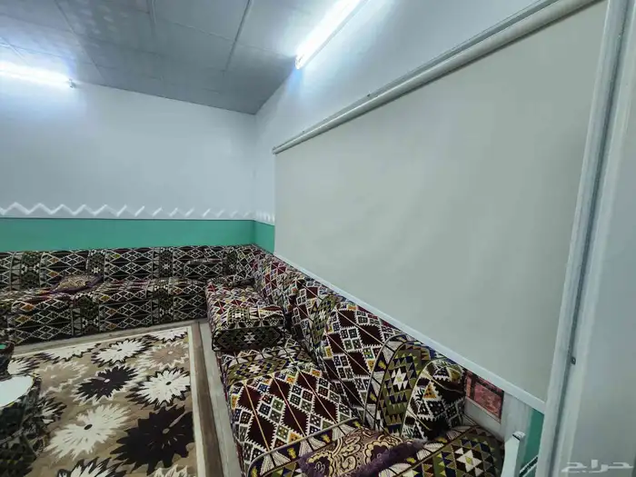 حوش كبير بداخله منزل مفروش ومنزل للعمال ومستودعات للايجار 21