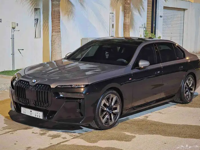 BMW 760 Xdrive 2023 ضمان وصيانة فل بي بي اف 0