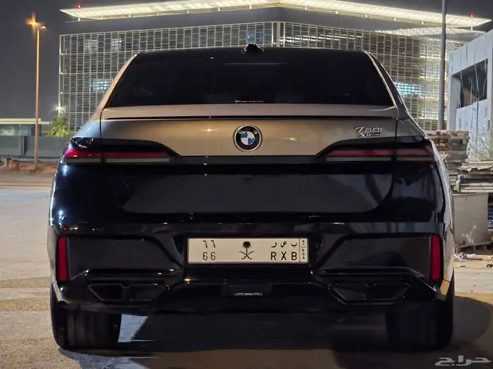 BMW 760 Xdrive 2023 ضمان وصيانة فل بي بي اف 3