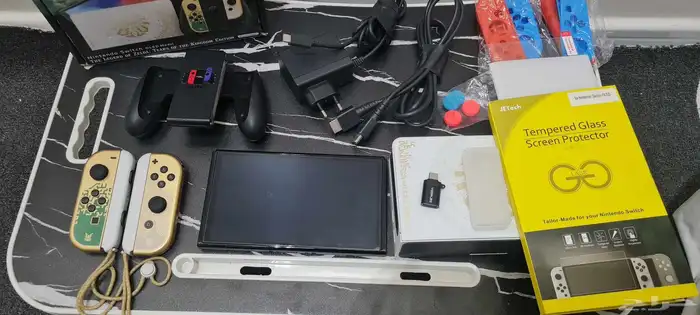 للبيع  نينتندو سويتش OLED مهكر (نسخة زيلدا ) 7