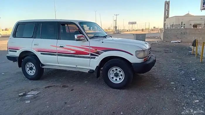 جيب لاندكروزر 94 1