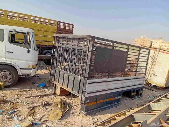 صندوى ايسوزو 4.5 215 0