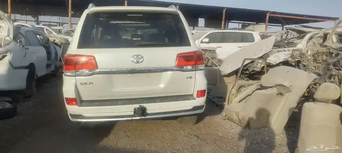 يوجد لدينا جميع انواع قطع غيار السيارات المستخدمه تشليح 7