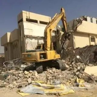 يوجد لدينا هدم عماير ومقاولات حفريه بالكامل مهما كان حجمها و 2