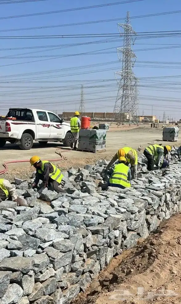 مقاولين جميع الاعمال العامه شبوك مزارع وهناقر ومظلات وسواتر 6