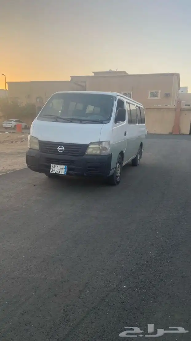 باص نيسان 2005 5