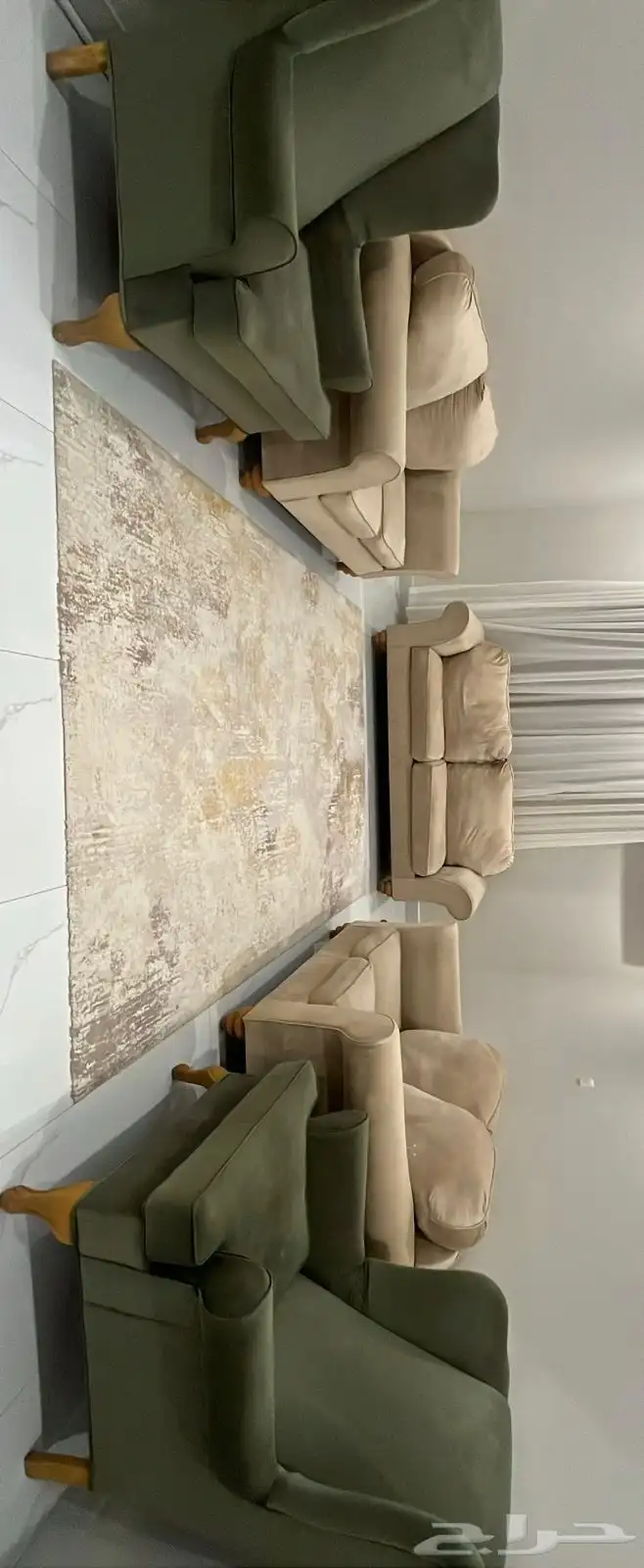 طقم كنب حاله ممتازه 1