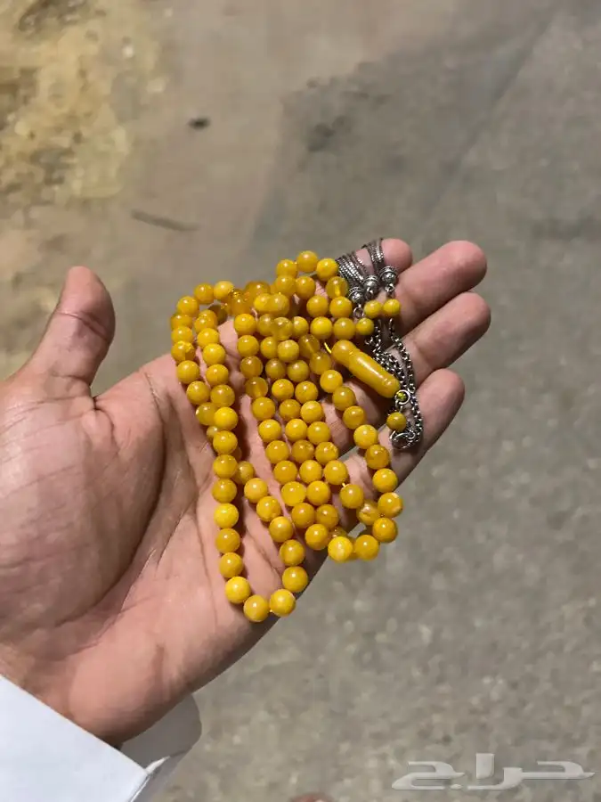 سبحة كهرمان 2