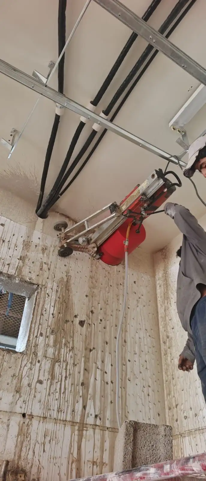 تخريم فتحات خرسانه كور 1