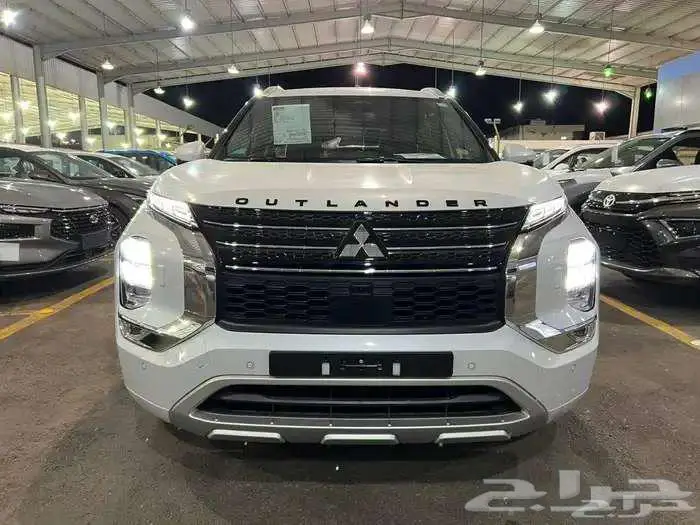 ميتسوبيشي اوتلاندر بريميوم 2025 كاش _أقساط جميع البنوك وشركا 0