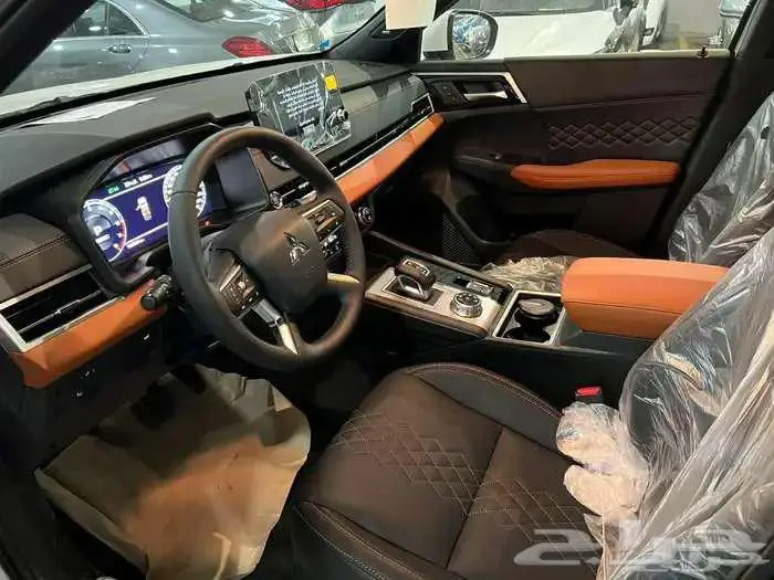 ميتسوبيشي اوتلاندر بريميوم 2025 كاش _أقساط جميع البنوك وشركا 5