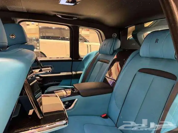 رولز رويس كولينان 2023 6