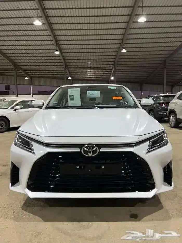 تويوتا يارس استندر Y ابيض موديل 2026 2