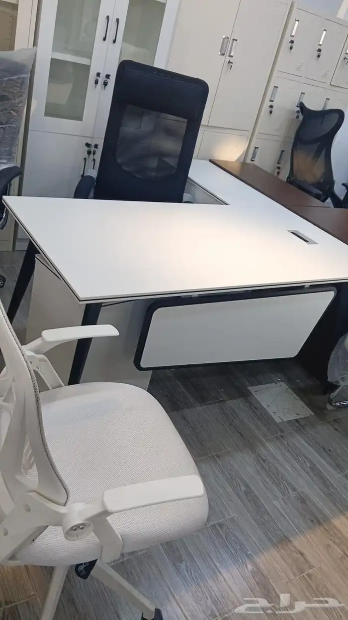 Luxurious Office Table Available in elegant designs suitable 41