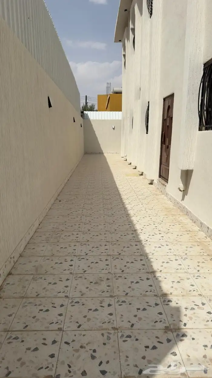 عمارة في وادي بن هشبل 800م 4