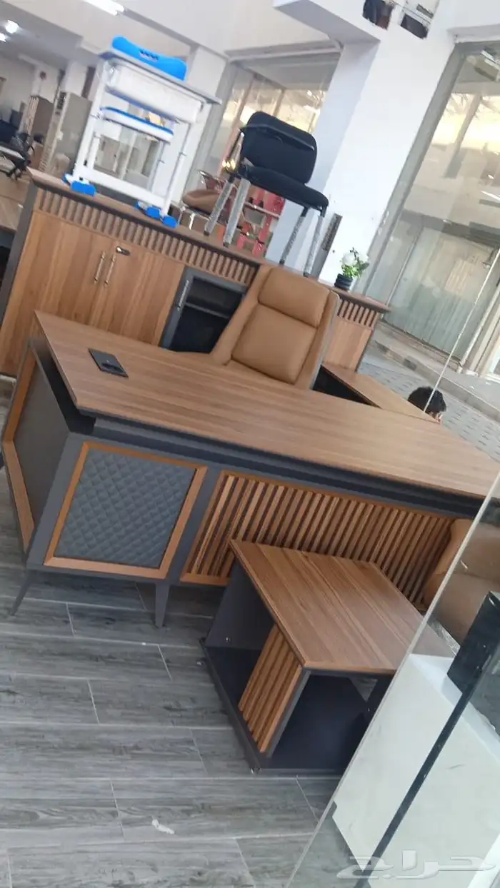 Luxurious Office Table Available in elegant designs suitable 40