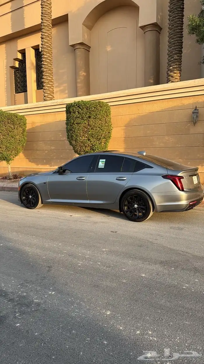 كاديلاك CT5 2023 8
