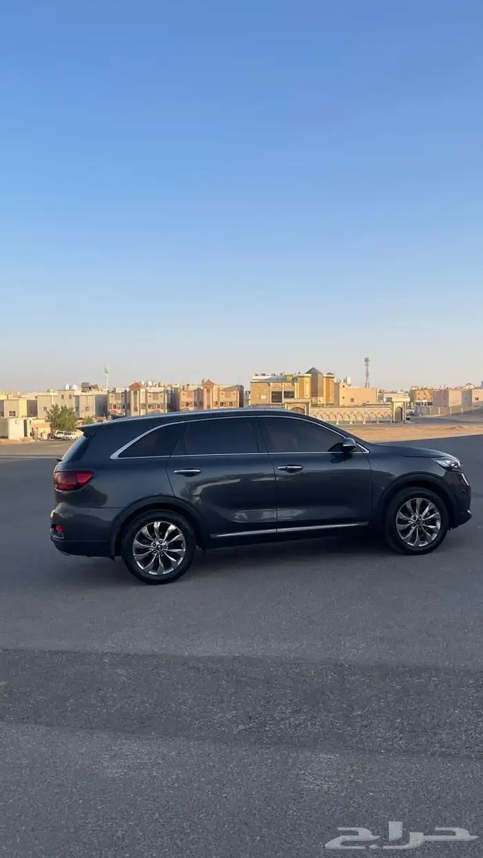 سورنتو 2020 ديزل بطاقه جمركه 5 مقاعد بدي وكاله 7