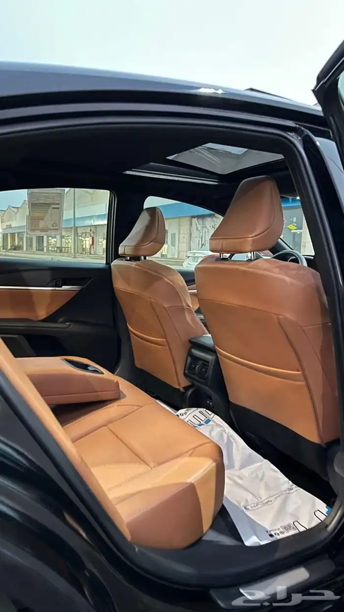كامري 2025 قراندي لون اسود 6