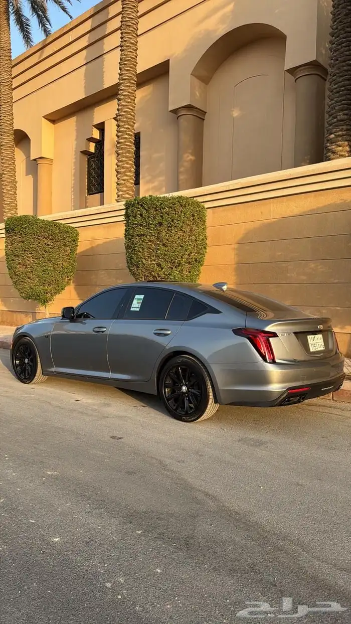 كاديلاك CT5 2023 9