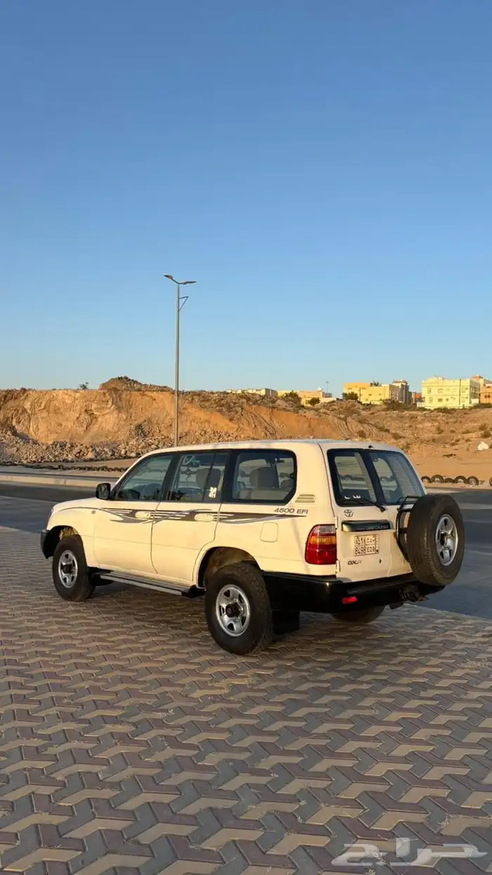 لاند كروزر جي اكس 2002 1
