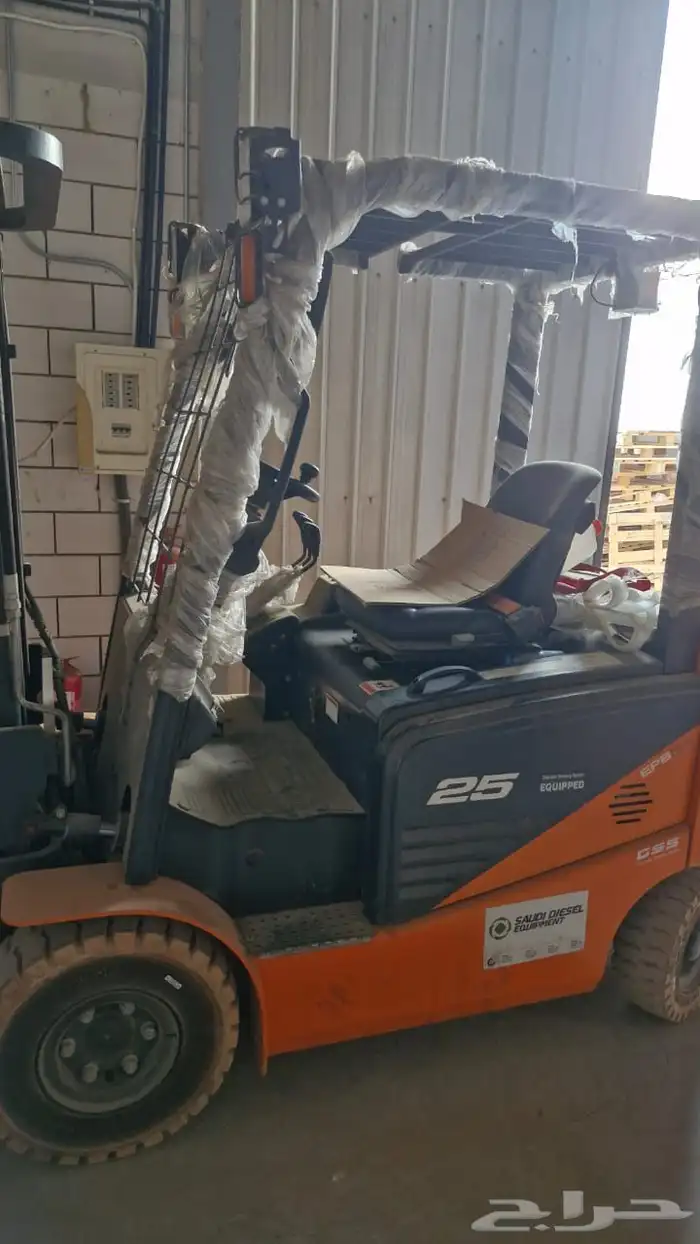 فوركلفت للبيع جدة 7