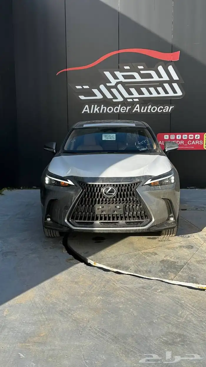 لكزس ان اكس بنزين فات AA 2025 2