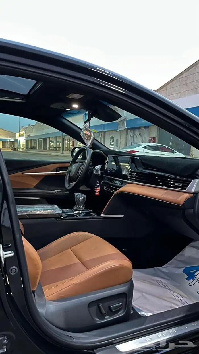 كامري 2025 قراندي لون اسود 5