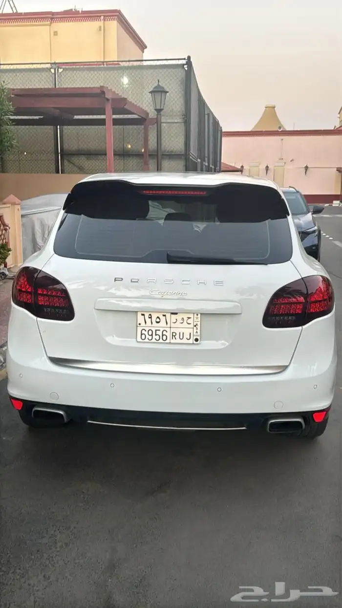 Porsche Cayenne 2012 3