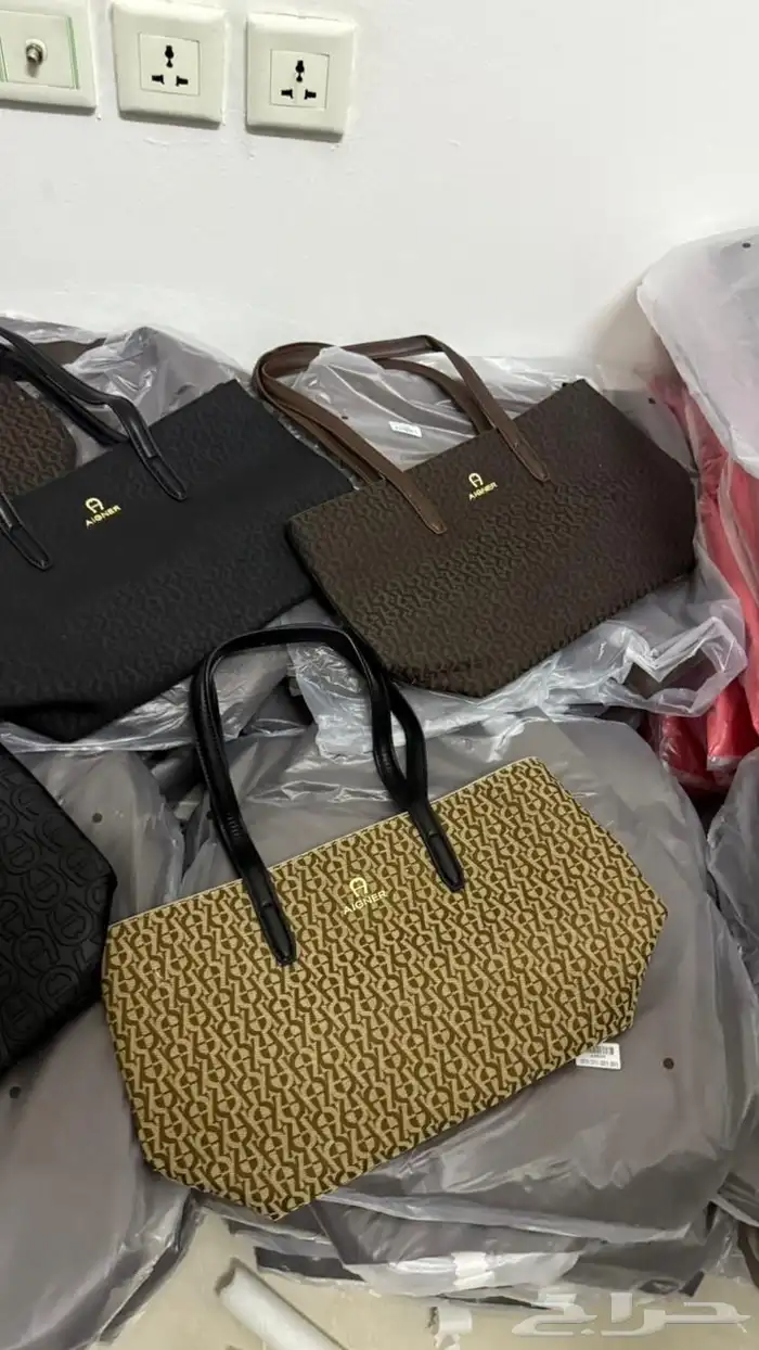 شنط هاي كواليتي بسعر الجمله 13
