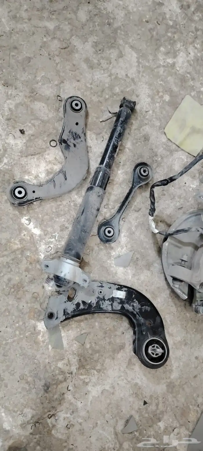 تورس 23 24 25 عفشات خلفيه قطع غيار 4