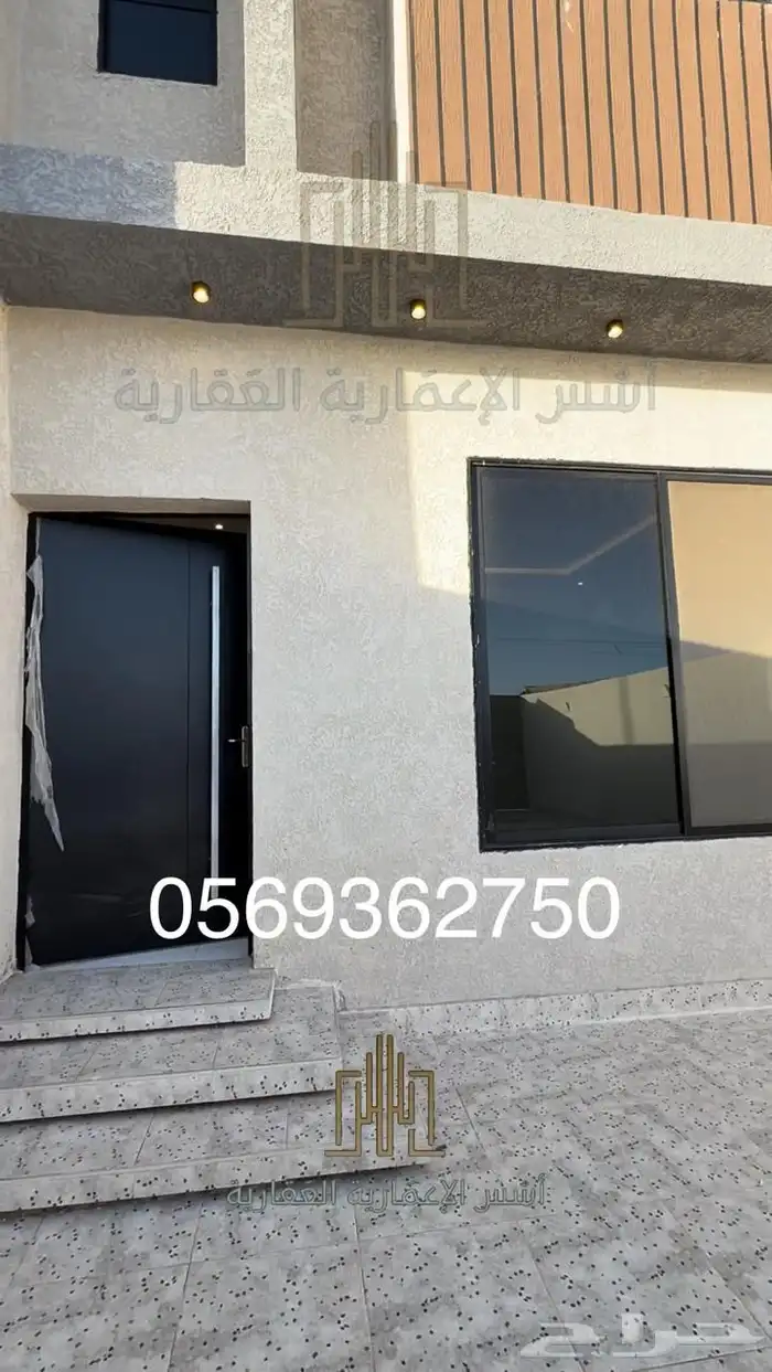 للبيع عماره دورين معزولات مؤجره 46 الف سنوي البيع مليون وميه 5