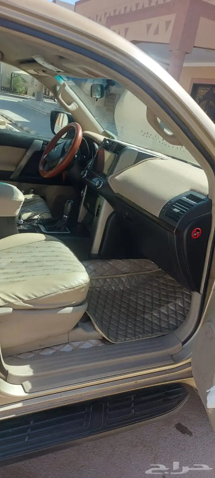 Toyota Prado automatic 2012 3