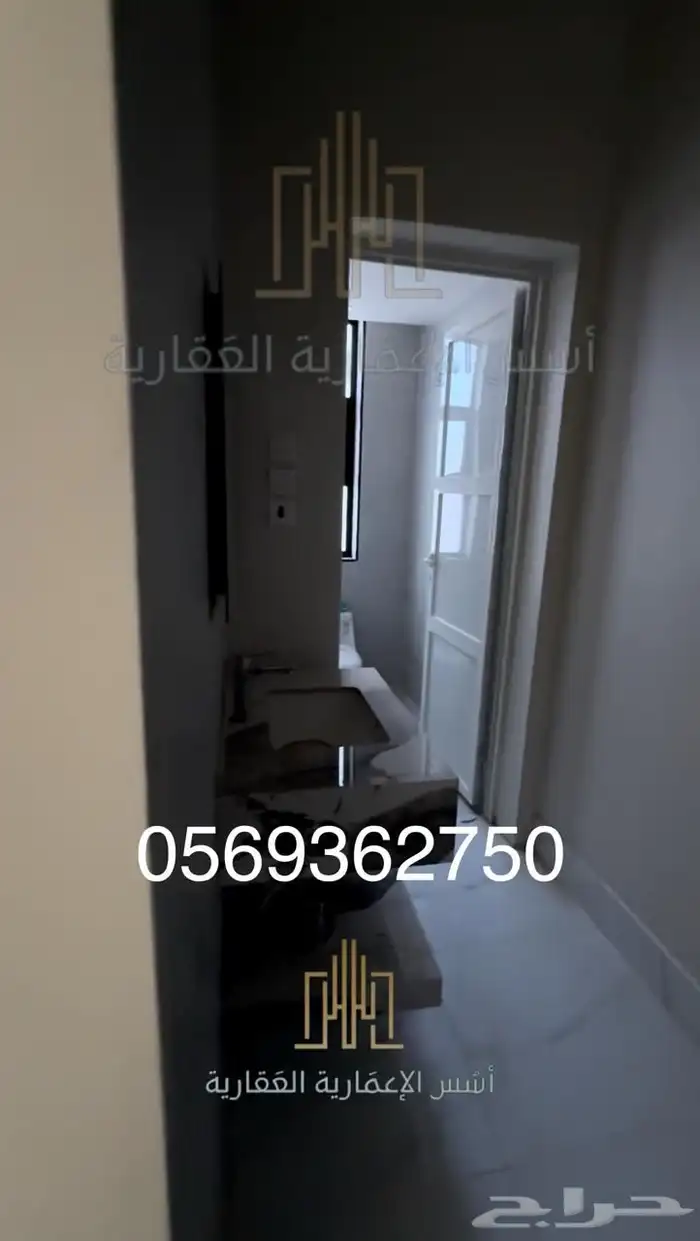للبيع عماره دورين معزولات مؤجره 46 الف سنوي البيع مليون وميه 27