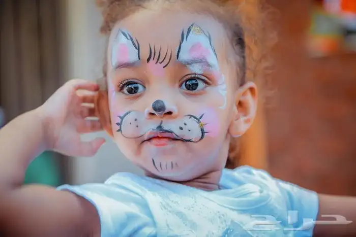 رسم الفرحه علي وجه الاطفال 11