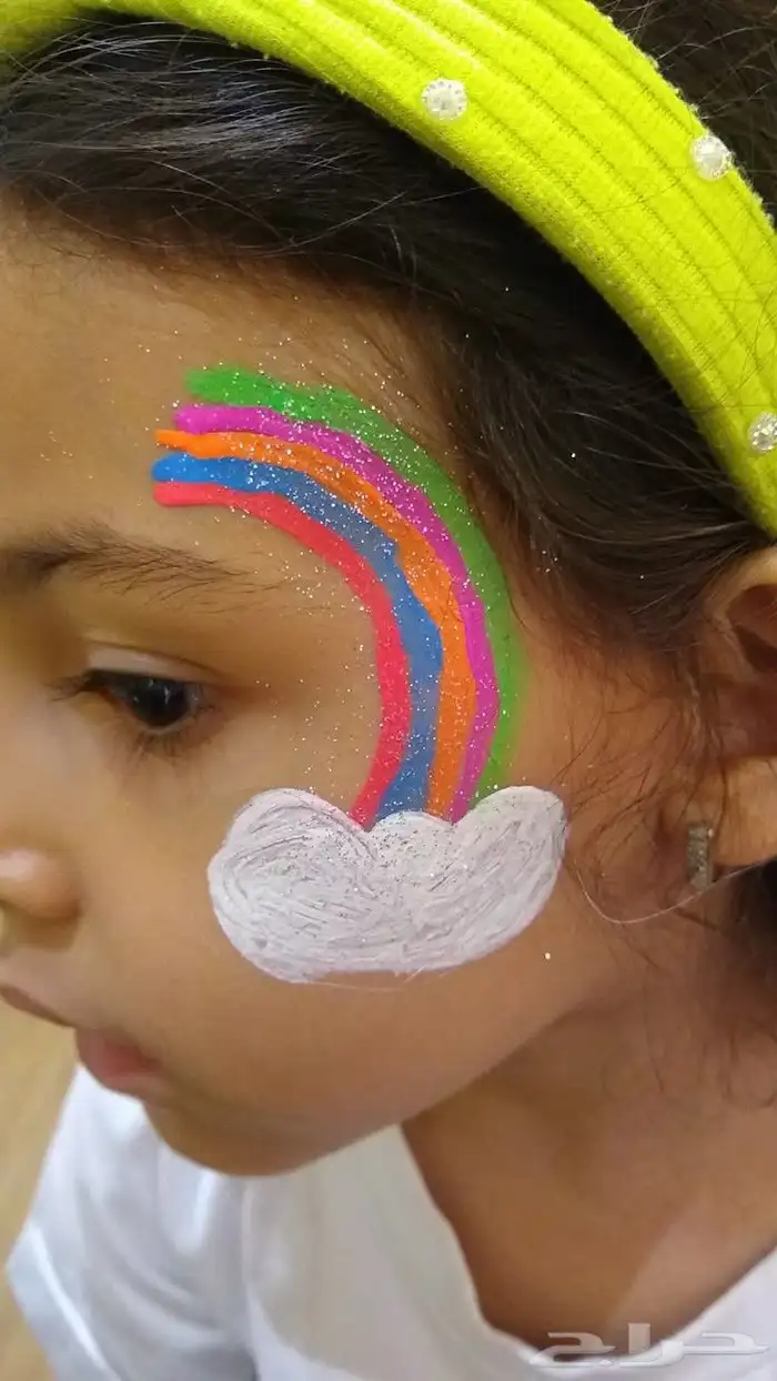 رسم الفرحه علي وجه الاطفال 13