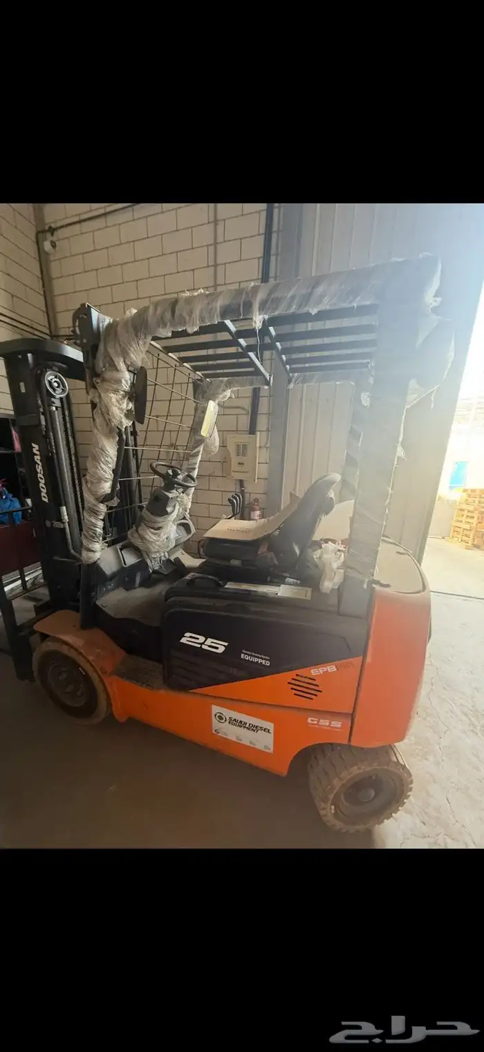 فوركلفت للبيع جدة 2