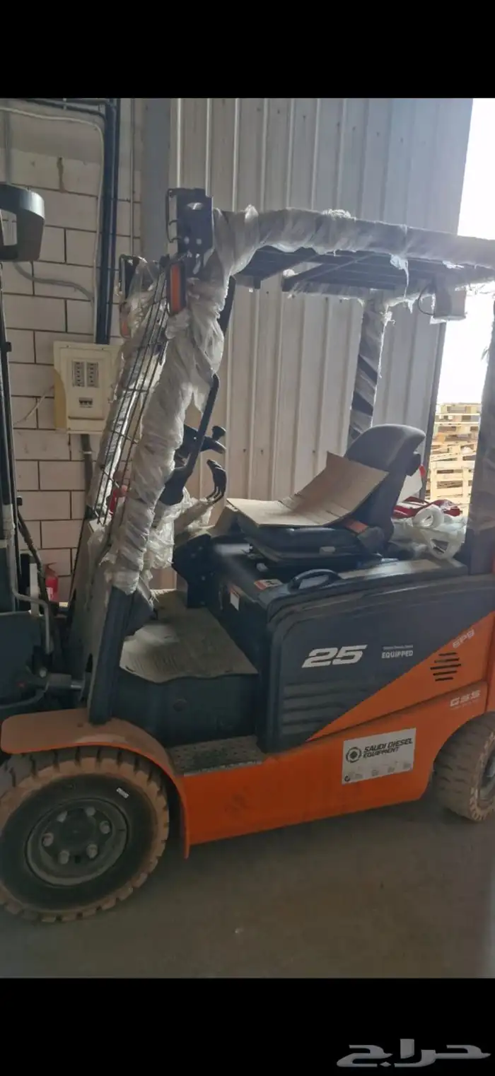 فوركلفت للبيع جدة 4