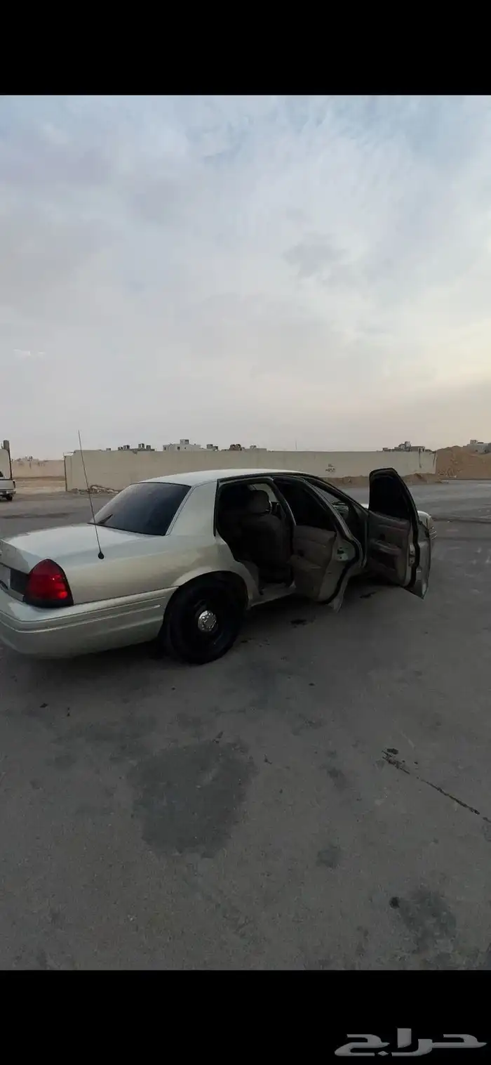 فورد فكتوريا مرشوش كامل 8
